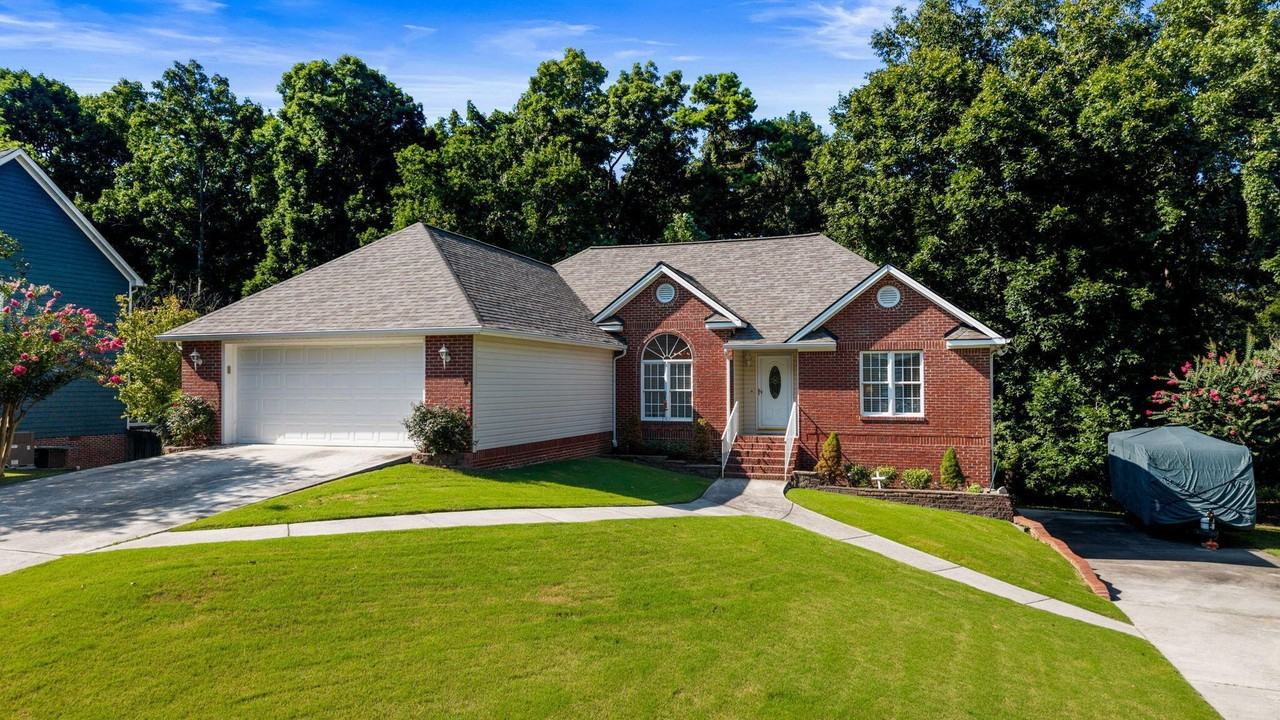 1531 Benjamin Cir Nw - Photo 3 of 50