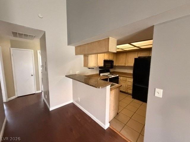 820 N Sloan Ln #203 - Photo 6 of 24