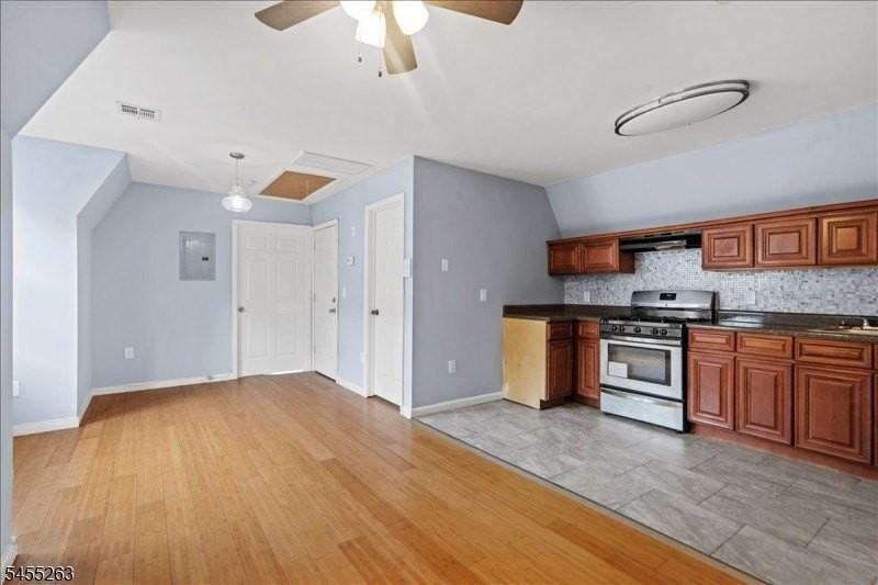 46 Halstead St #3 - Photo 4 of 13