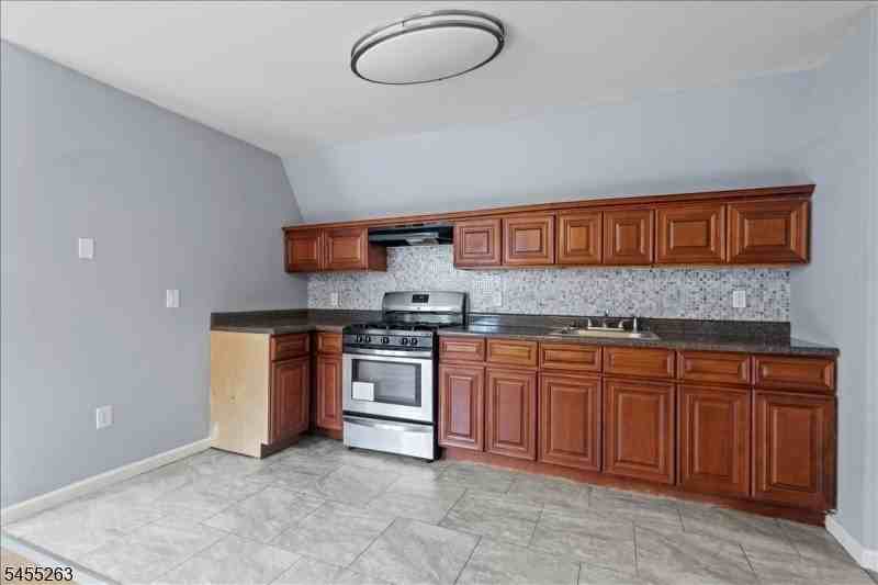 46 Halstead St #3 - Photo 7 of 13