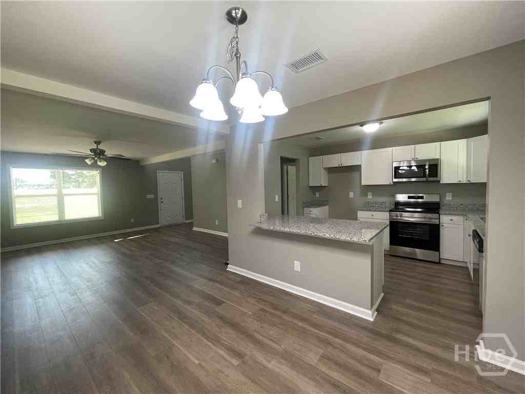 4599 Lexington Rd - Photo 3 of 19