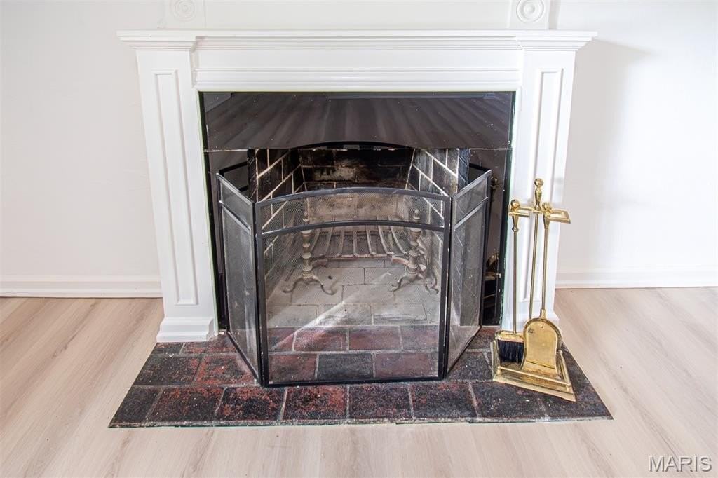 1036 Groby Rd - Photo 5 of 50