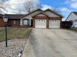 featured image of 10 Old Orchard Ln