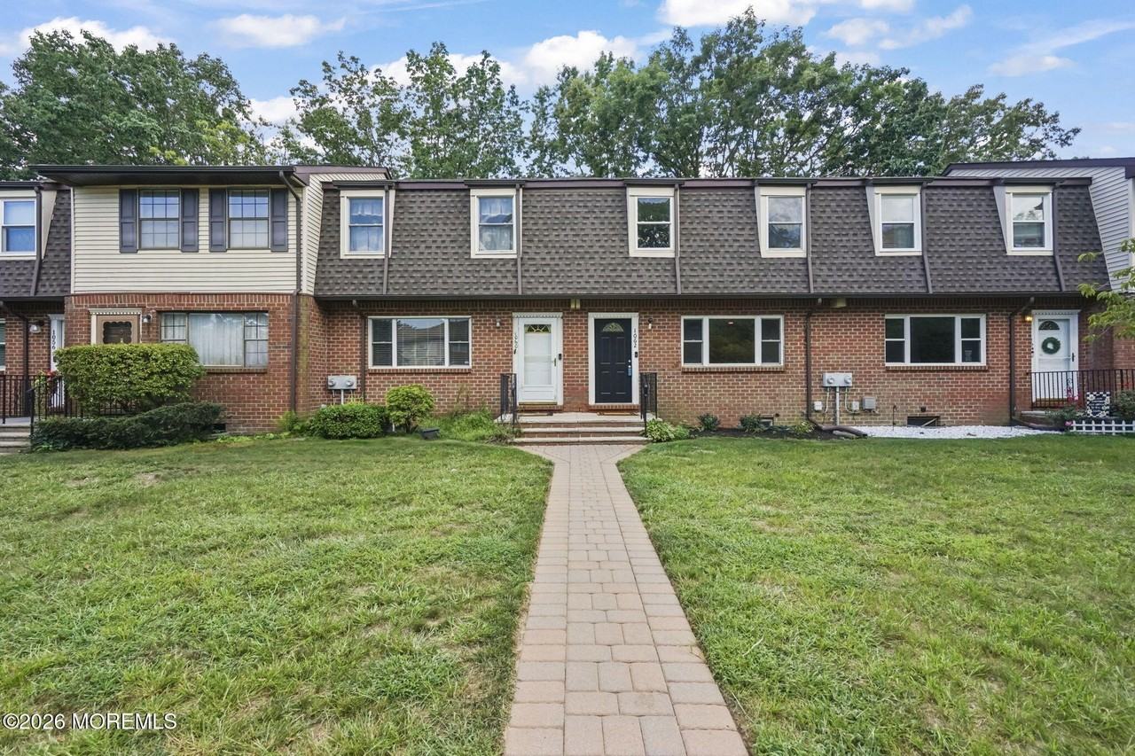 1062 Cheryl Ct #1062 - Photo 2 of 23