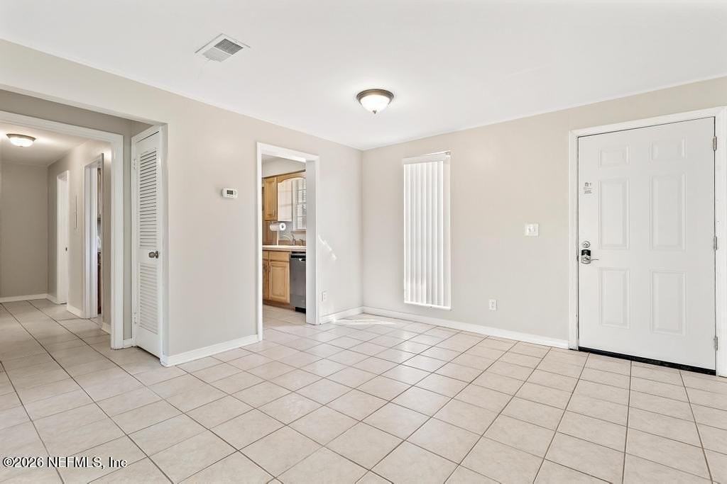 1618 El Camino Rd #6 - Photo 3 of 31