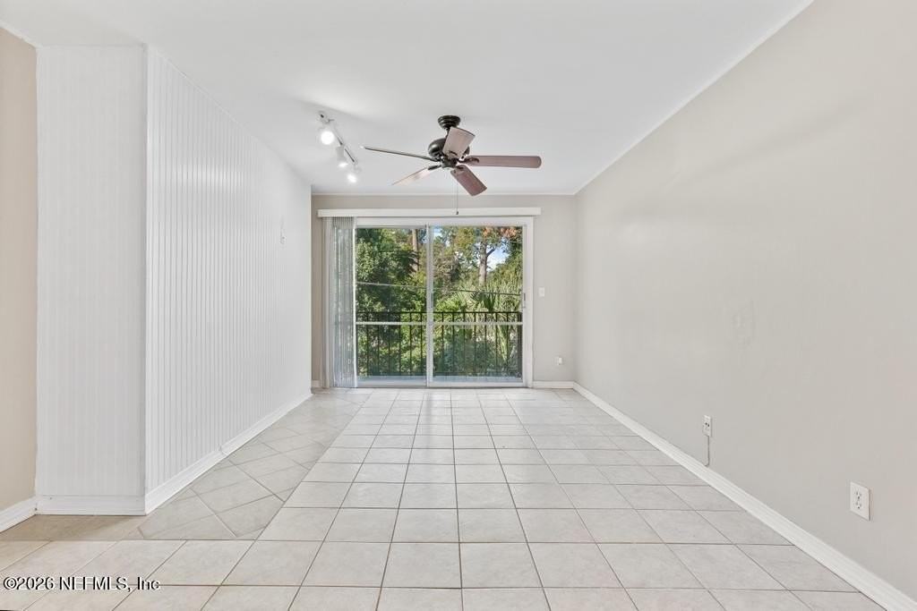 1618 El Camino Rd #6 - Photo 5 of 31