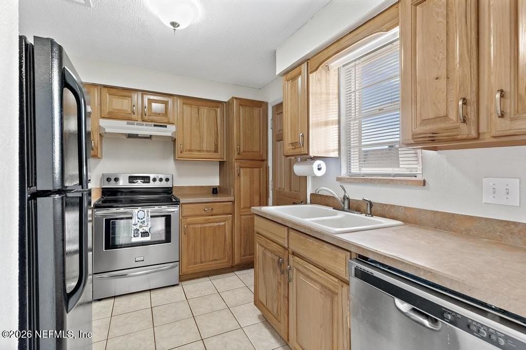 1618 El Camino Rd #6 - Photo 7 of 31