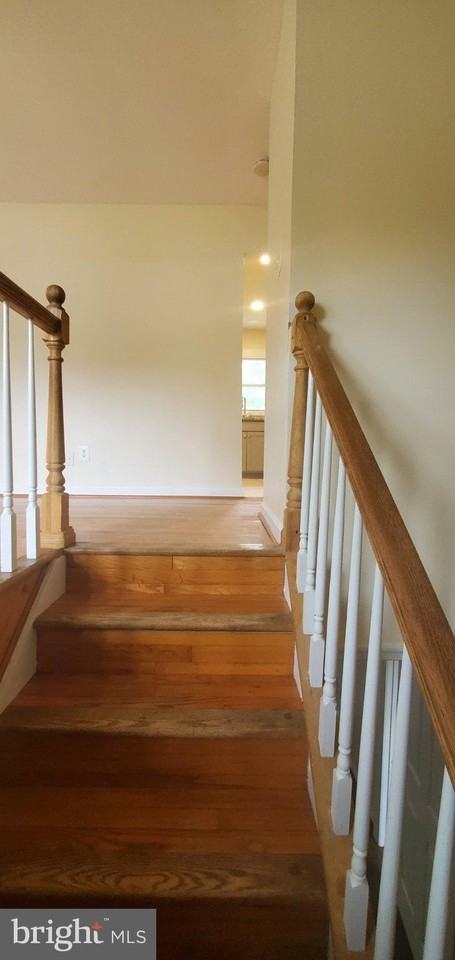 229 Barksdale Ave - Photo 7 of 50