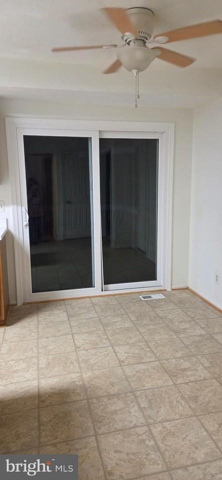 15731 Pierre Ct - Photo 4 of 39