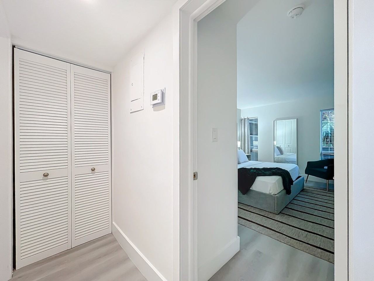 1401 Southeast 15th Street - Photo 3 of 26