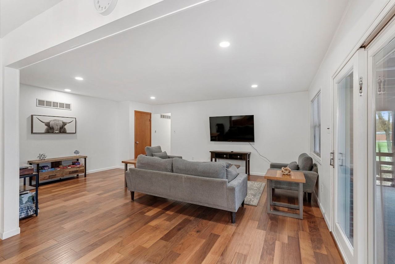 1000 Providence Rd #1472908P - Photo 4 of 48