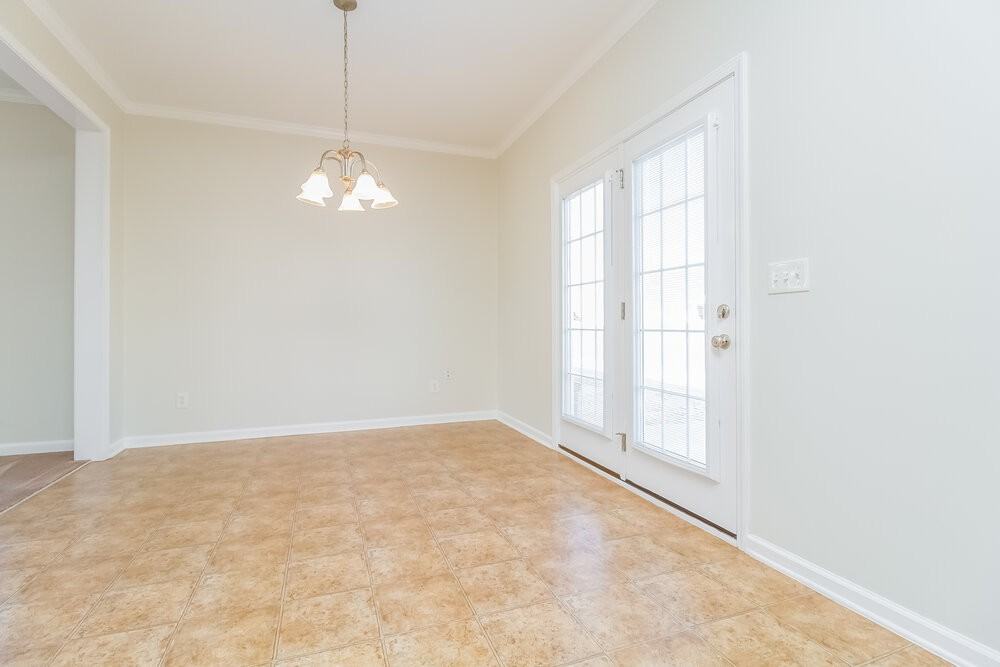 3432 Hamberton Cir - Photo 5 of 17