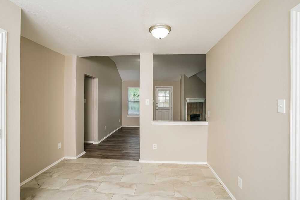 1842 Strongs Ct - Photo 6 of 16