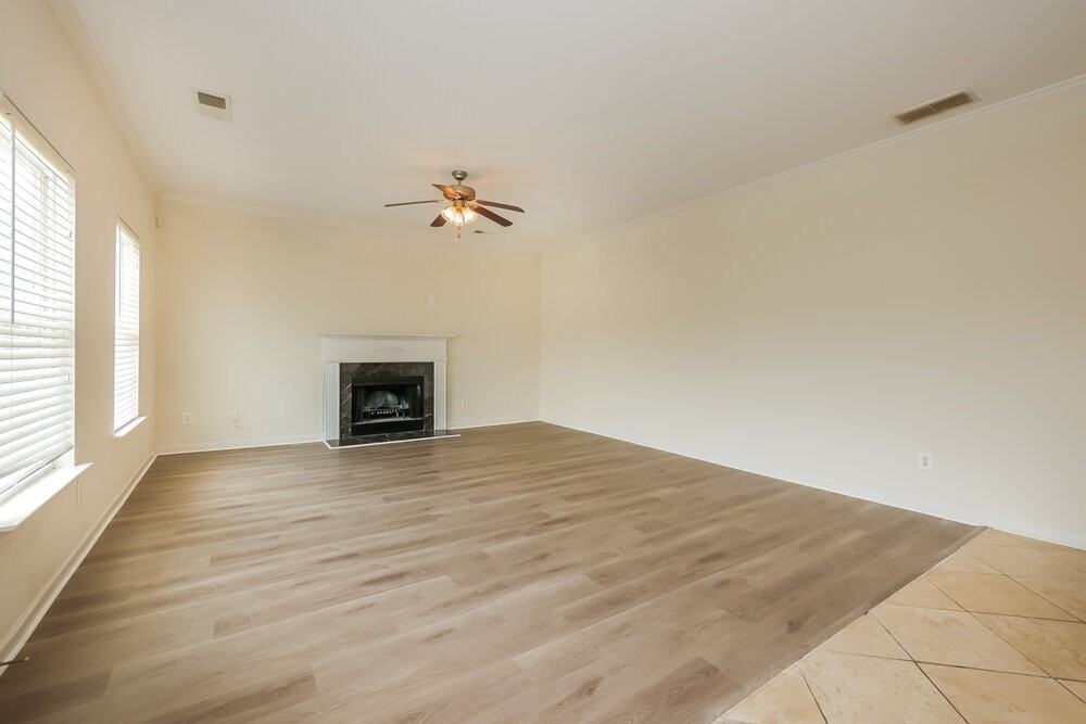 1116 Corkscrew Way - Photo 4 of 17