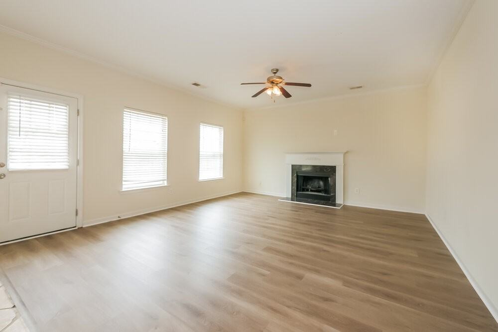 1116 Corkscrew Way - Photo 5 of 17