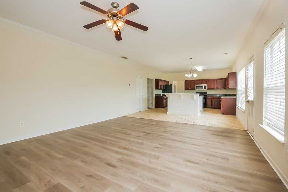 1116 Corkscrew Way - Photo 7 of 17