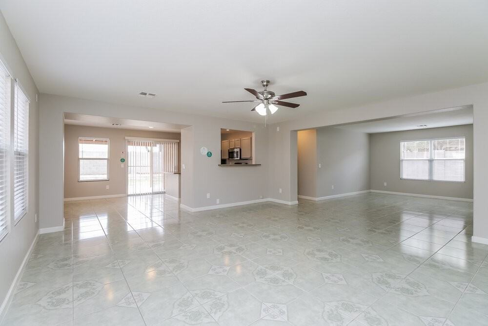 2819 S Channing Cir - Photo 4 of 16