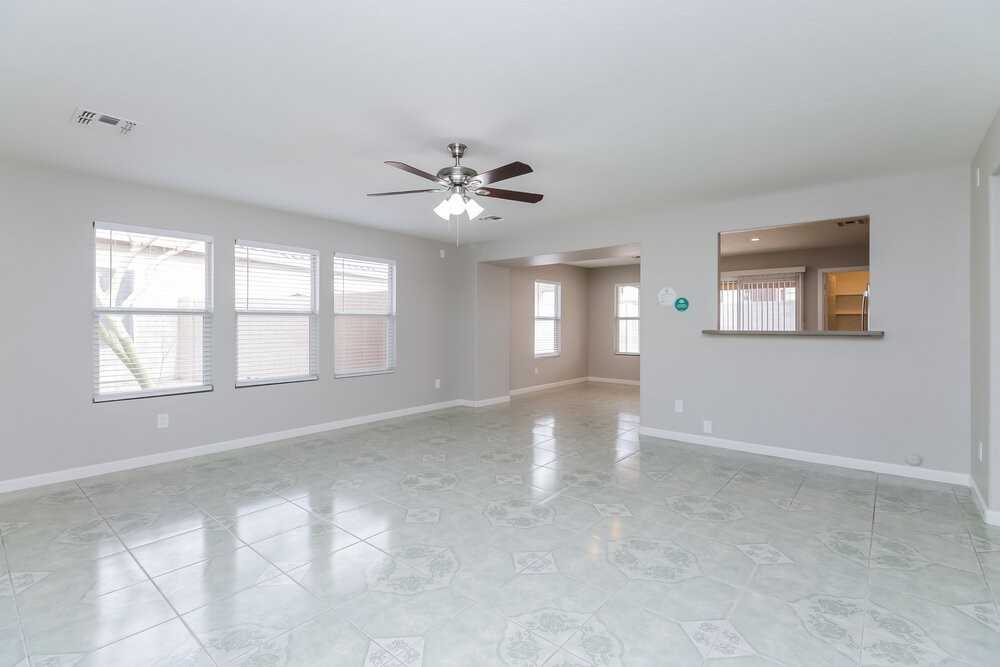 2819 S Channing Cir - Photo 5 of 16