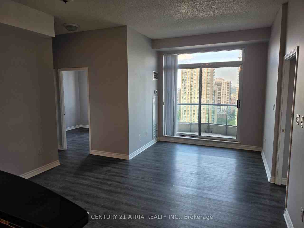 7 Lorraine Drive #2502 - Photo 4 of 18