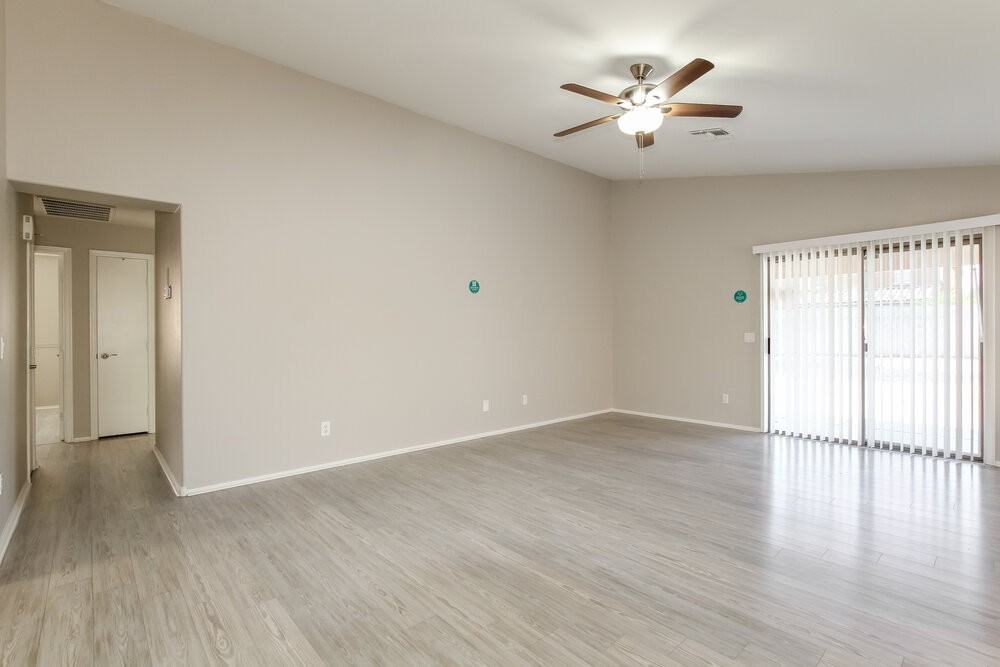 2036 E Danbury Rd - Photo 3 of 16