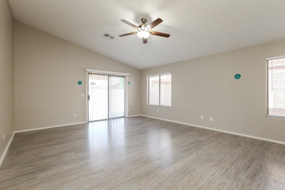 2036 E Danbury Rd - Photo 5 of 16