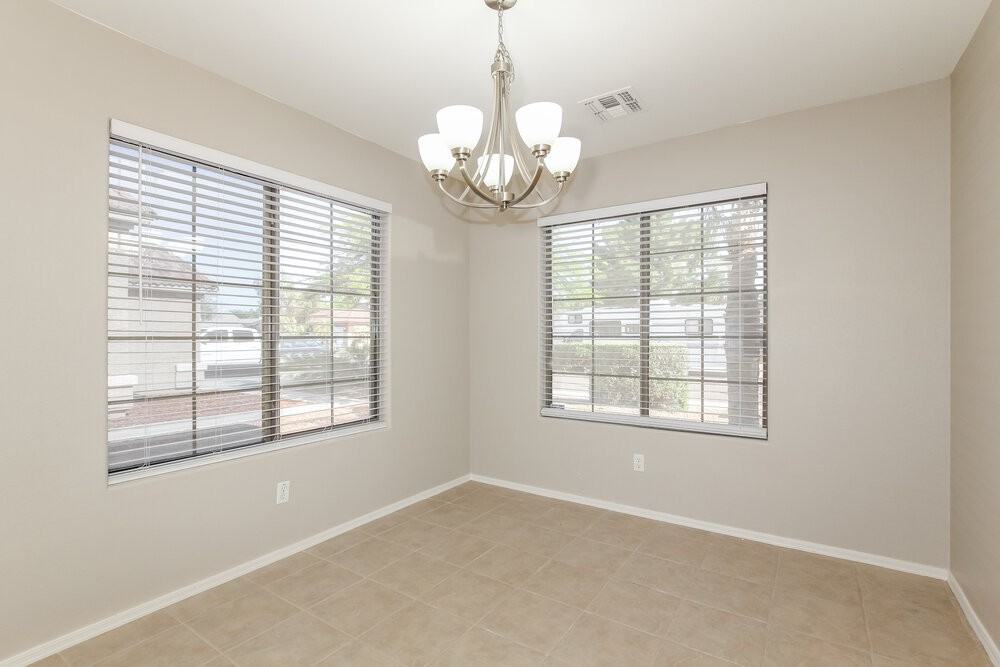 2036 E Danbury Rd - Photo 6 of 16