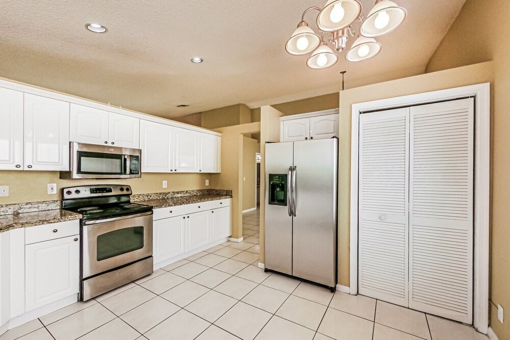 5339 Nw 99th Ln - Photo 7 of 15