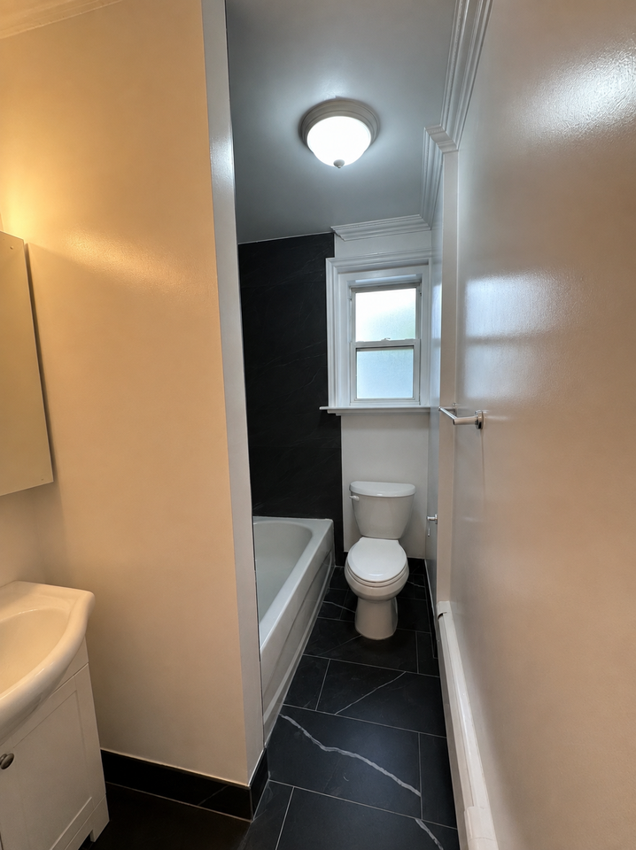 5 Claxton Boulevard #104 - Photo 2 of 7