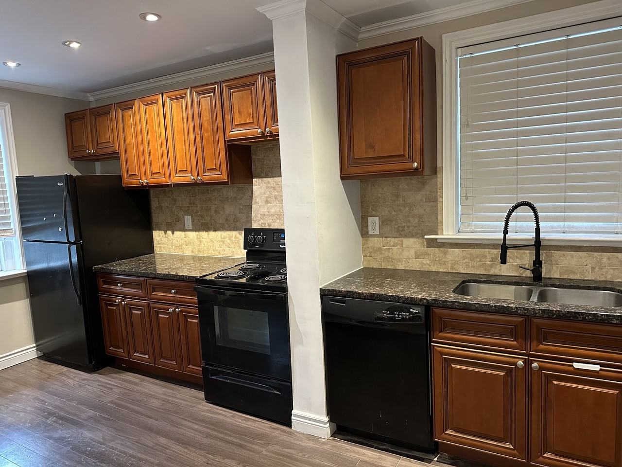 5 Claxton Boulevard #104 - Photo 3 of 7