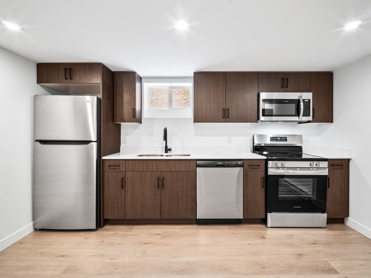 188 Anderson Avenue - Photo 7 of 20