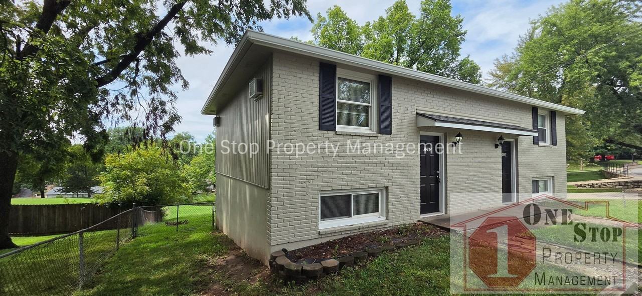 5020 Nw High Drive Ter - Photo 2 of 22