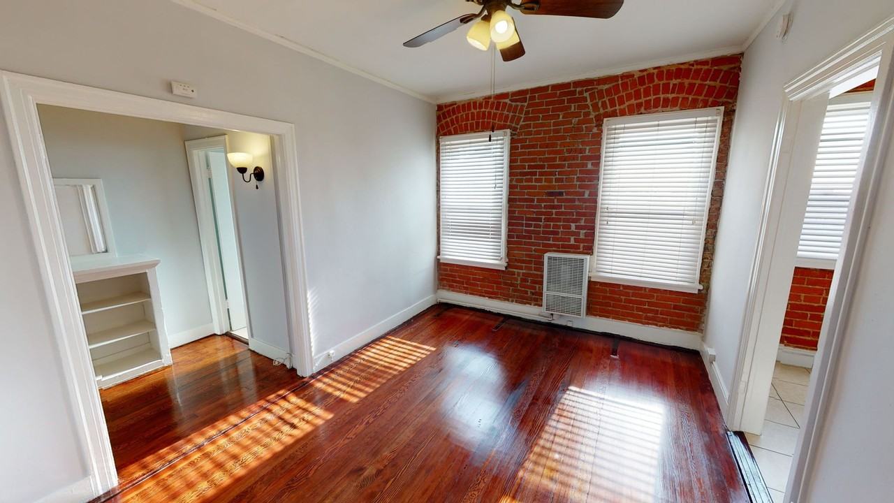 Newly Remodeled Gorgeous Apartment Available...CALL NOW! - Photo 2 of 4