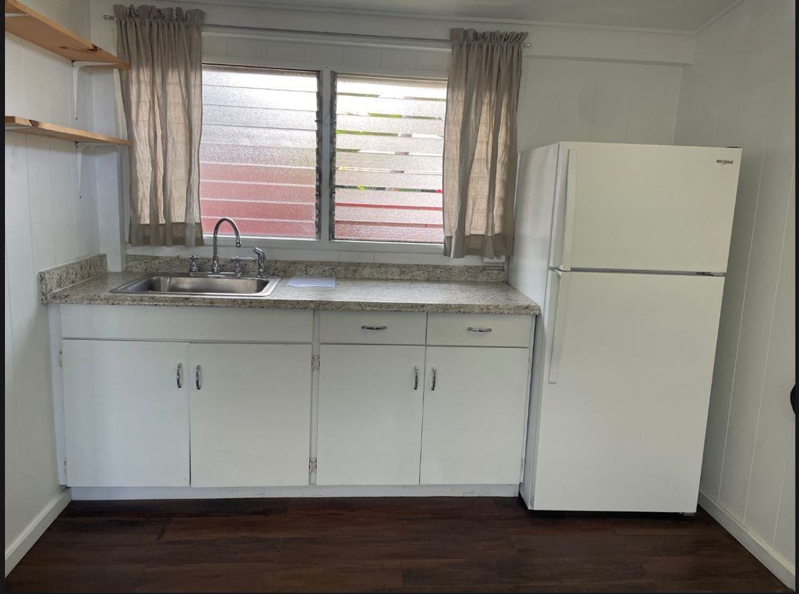514 Ulukou St - Photo 3 of 7
