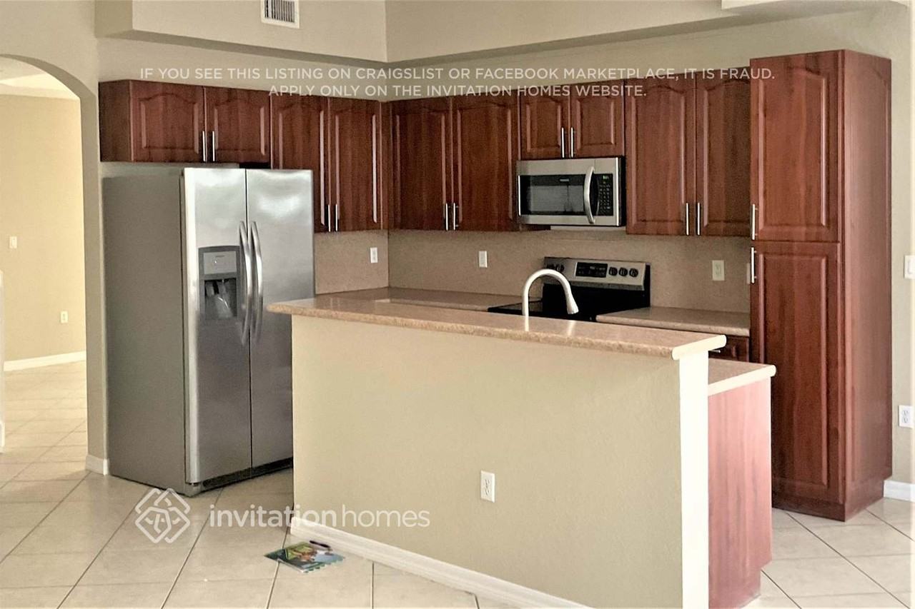 8916 Sw 228th Ln - Photo 4 of 11