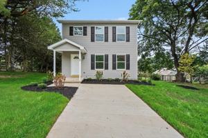 featured image of 24 N 6th St