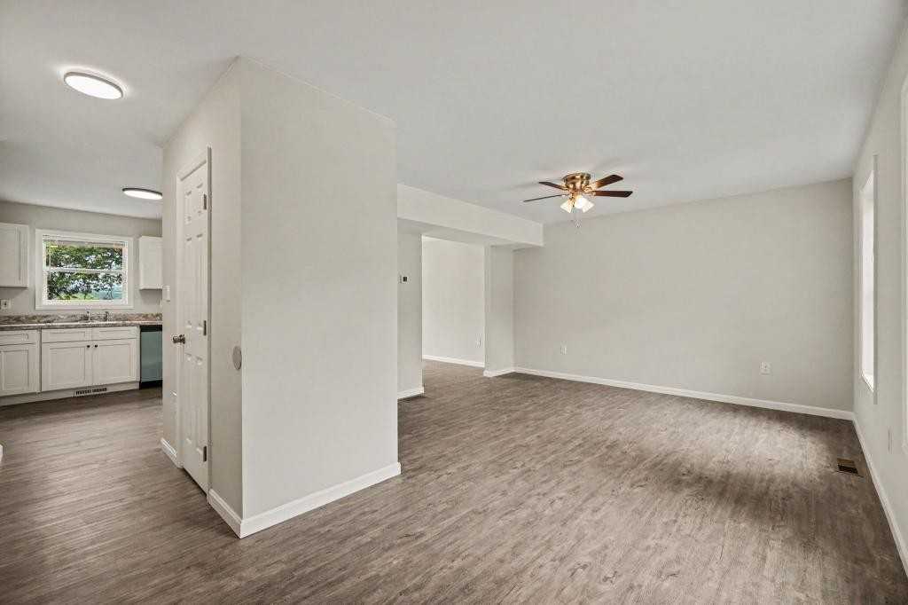 24 N 6th St - Photo 4 of 13