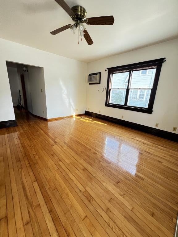 1812 Oregon St - Photo 3 of 9