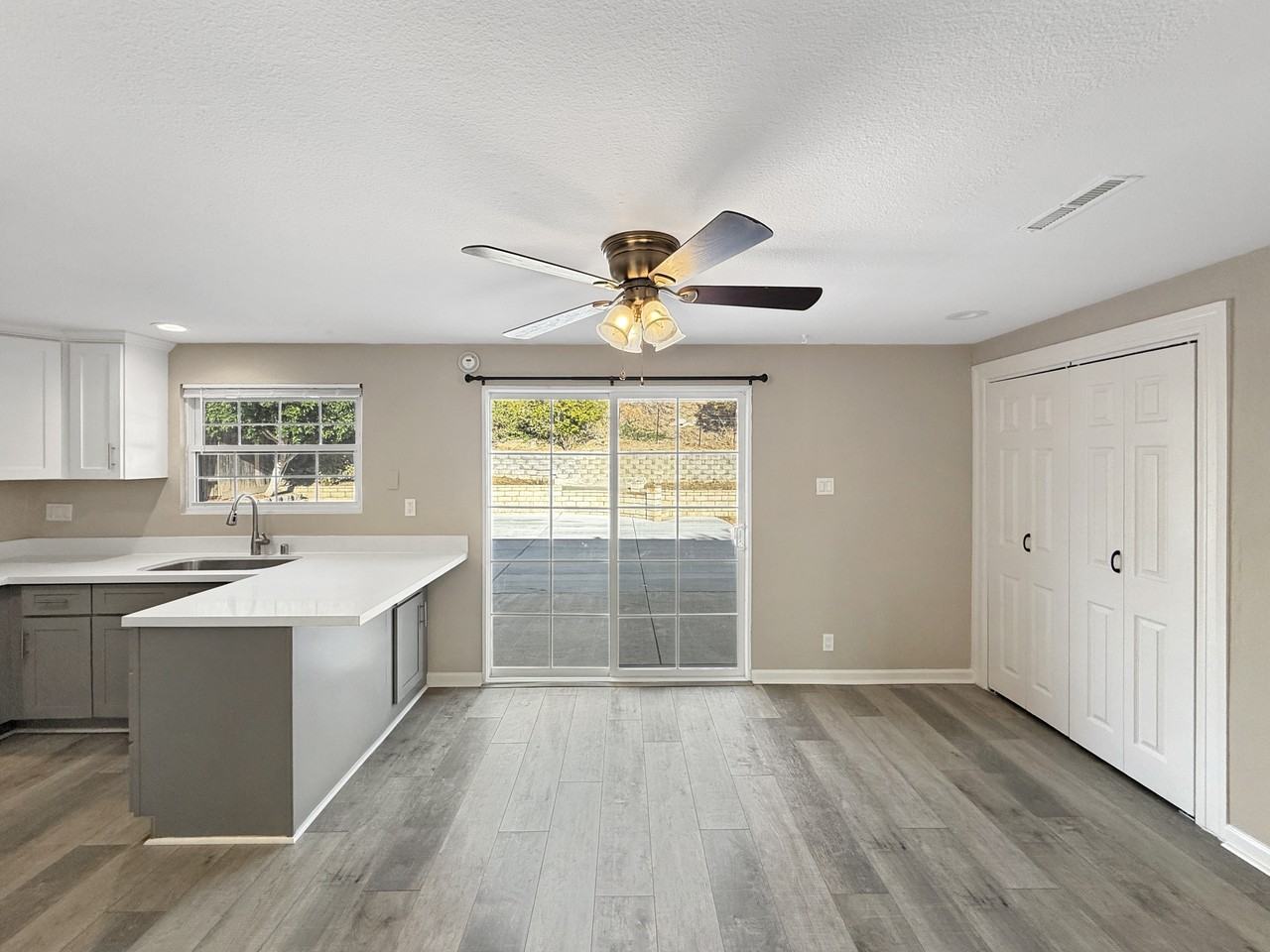 13537 Carriage Rd #1 - Photo 6 of 18