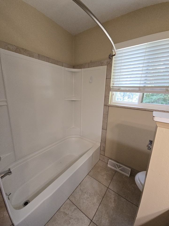 1508 Brentwood Dr - Photo 5 of 11