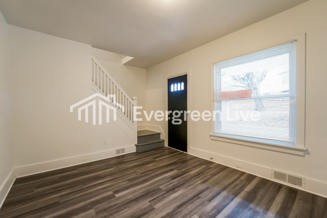 2412 Wurzell Ave - Photo 2 of 15