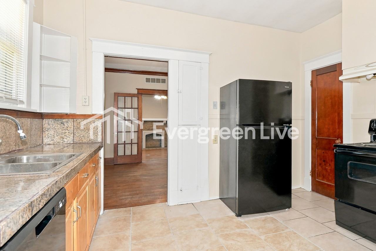 887 N Auburndale St - Photo 7 of 15