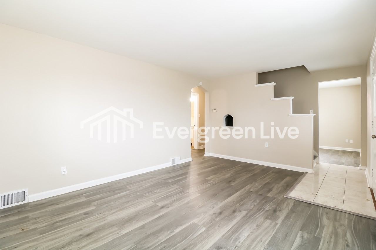 2443 Webster Ave - Photo 2 of 15