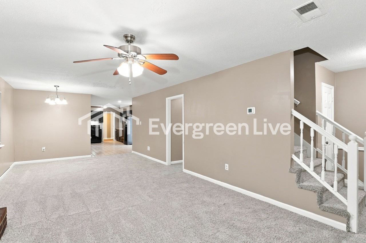 4016 Whispering Pines Rd S - Photo 4 of 15