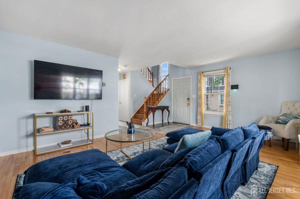 23 Gwizdak Ct - Photo 7 of 42