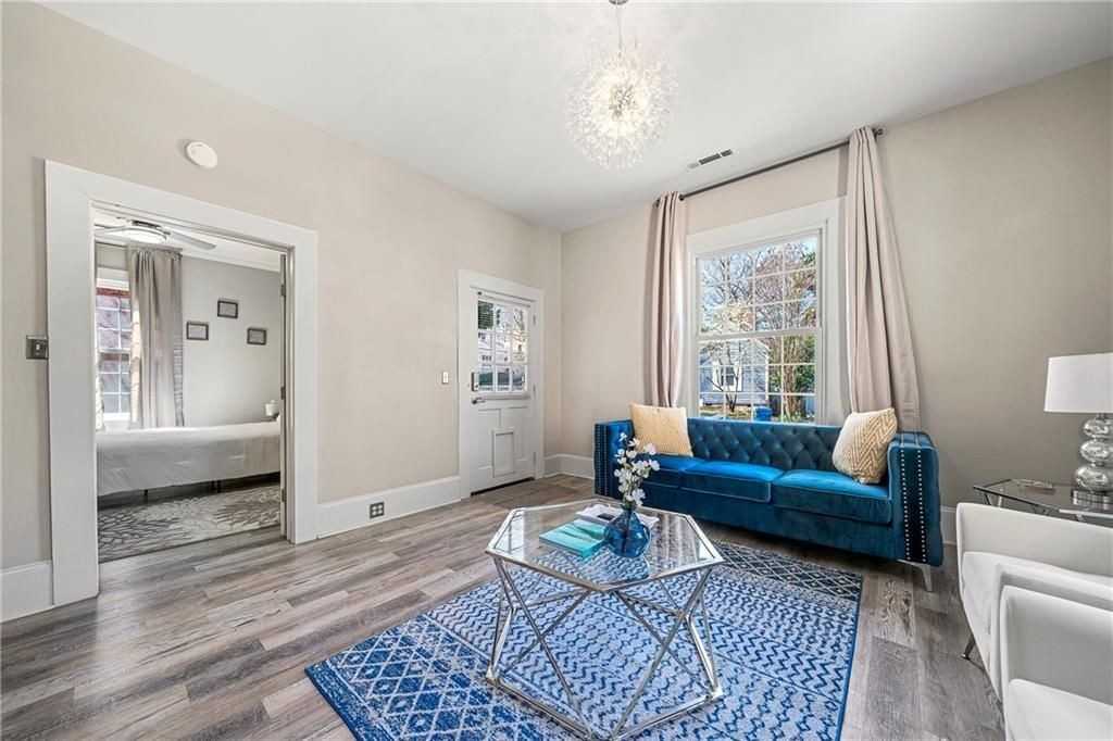 1099 Center St Nw - Photo 4 of 13