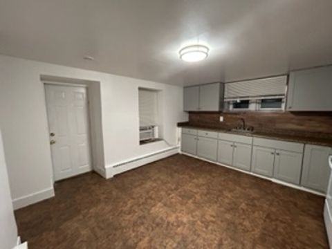 18 Knapp St - Photo 2 of 6