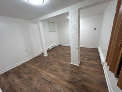 18 Knapp St - Photo 4 of 6
