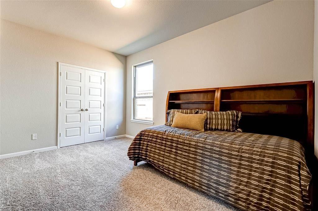 8527 Golden Field Dr - Photo 6 of 48
