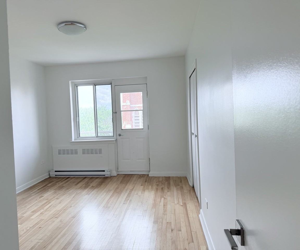 4875 Av Dufferin - Photo 7 of 19