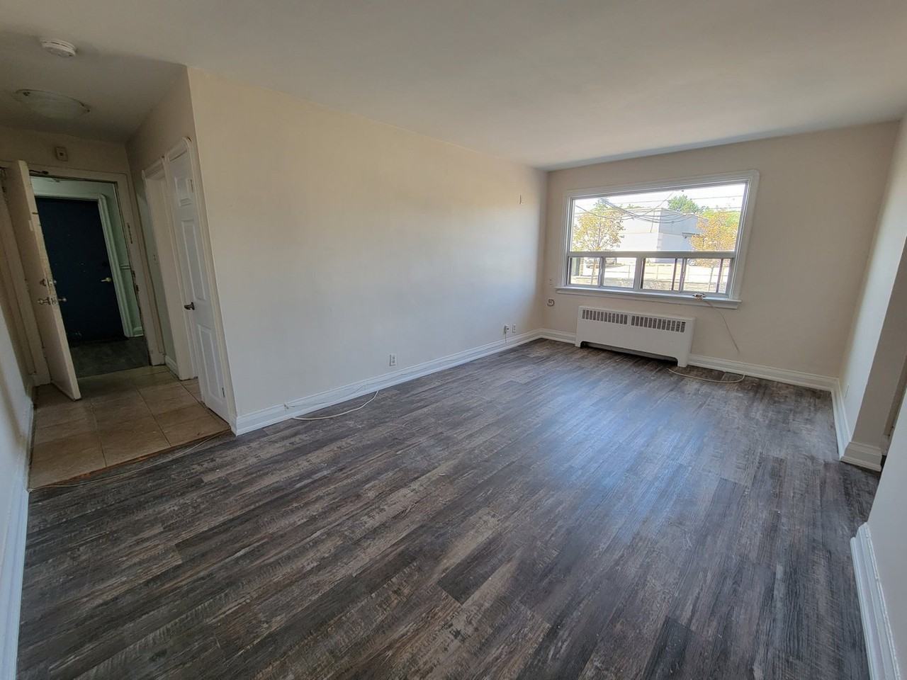 22 Pell St - Photo 4 of 13